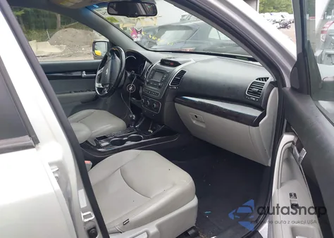 2014 Kia Sorento Lx из США, поврежденный, VIN 5XYKTCA64EG476466